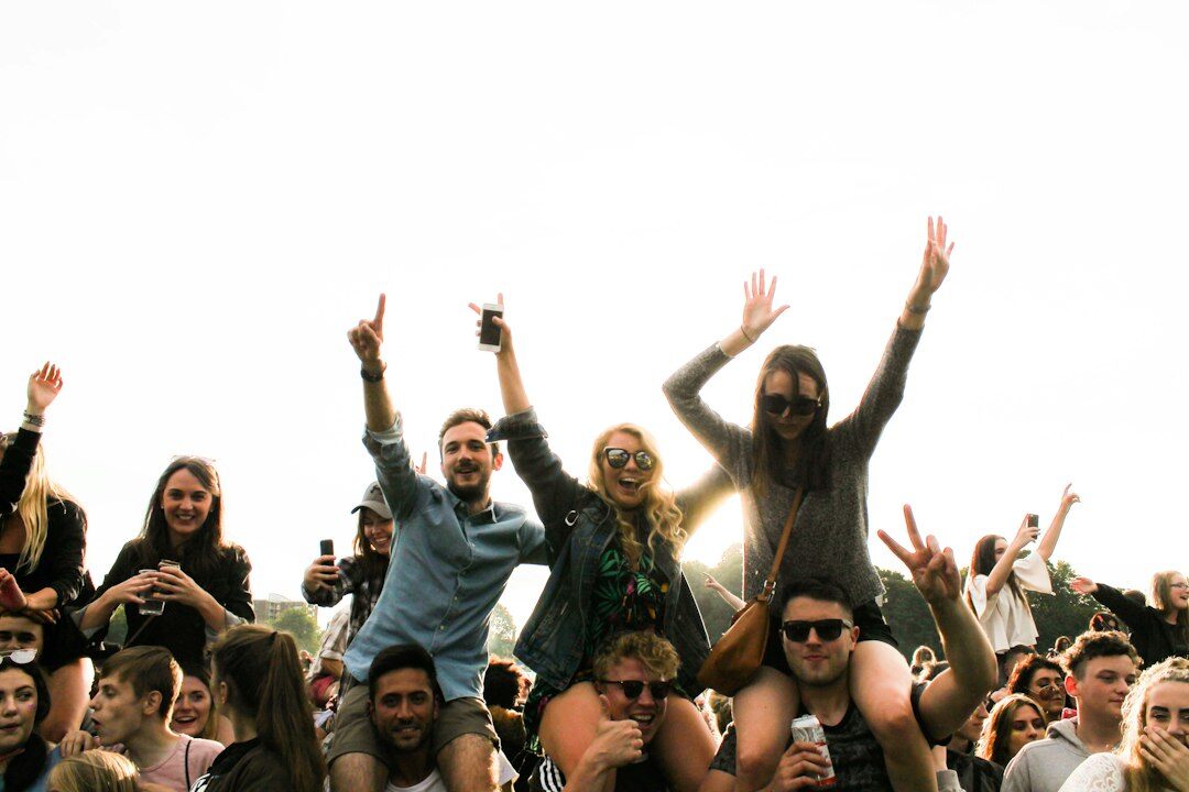 celebrity inspiring crowd at event